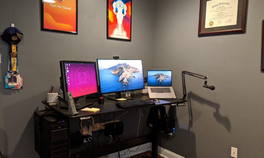 Photograph of a real computer and desktop home office setup
