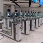 UK airport passenger using a contactless eGate